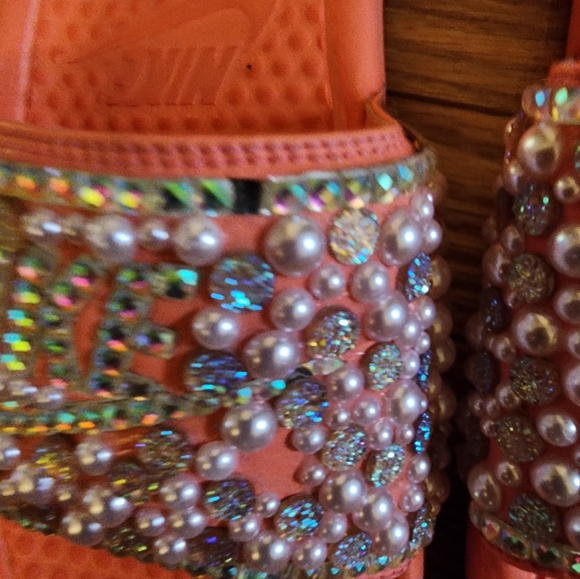 Nike Bling Slide Sandals - Picture 7 of 7